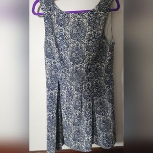 Linen blend Paisley/floral pattern pleated dress in L